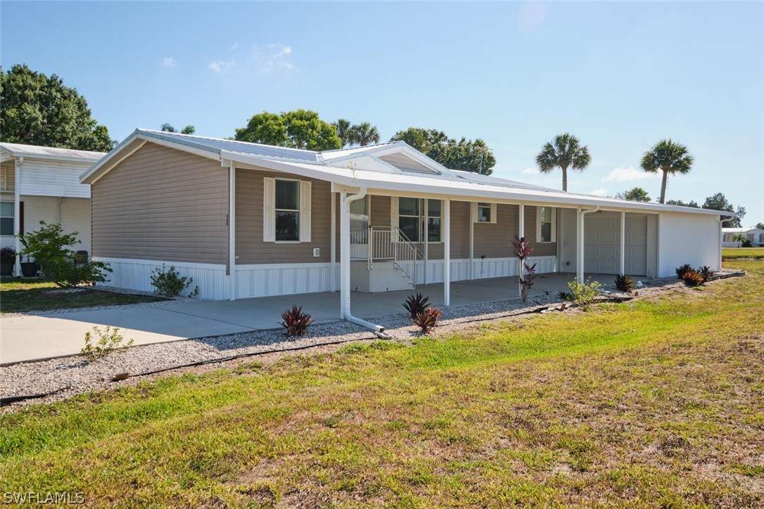 926 Yacht Club Way - Photo 1