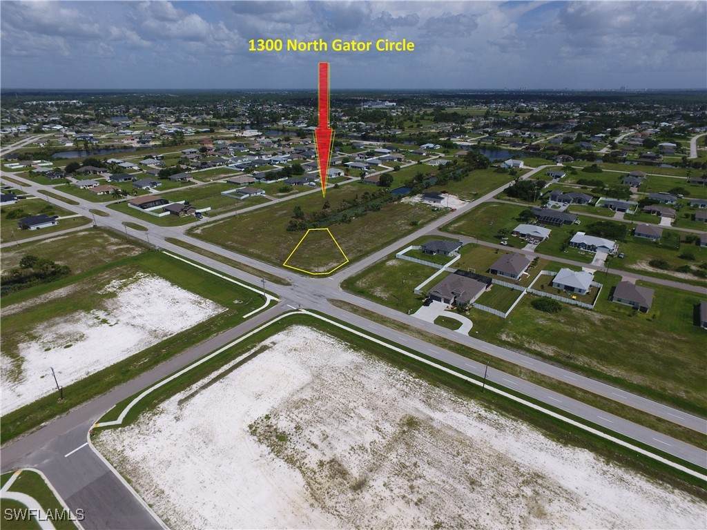 1300 Gator Circle - Photo 1