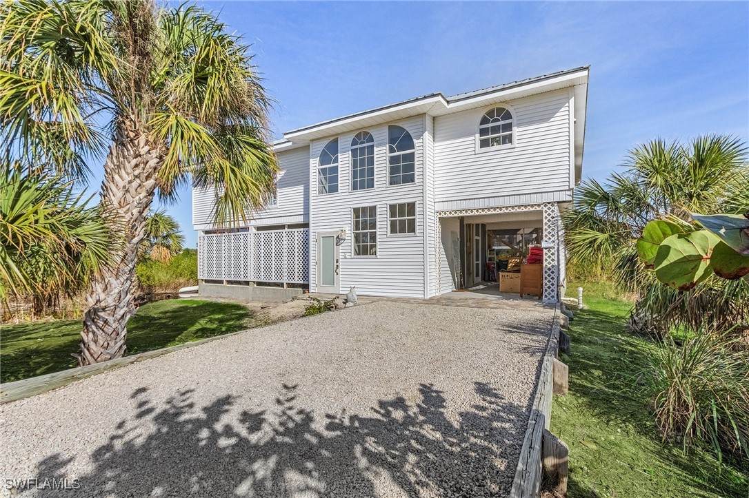 686 Spartina Court - Photo 1