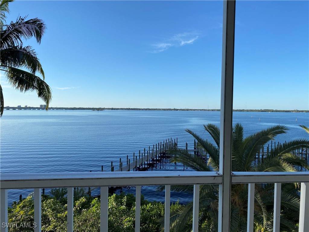 2875 Palm Beach Boulevard - Photo 1