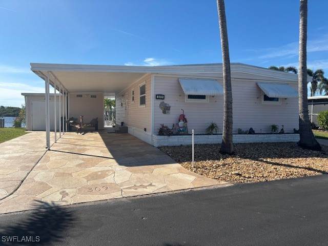 309 Shoreland Drive - Photo 1