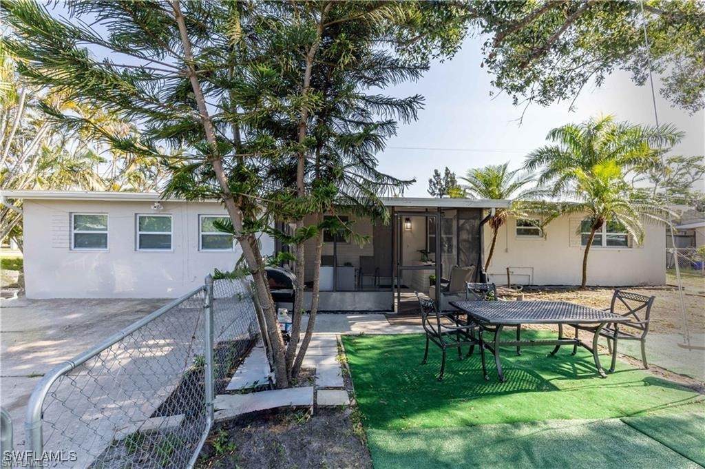 2123 Braman Avenue - Photo 1