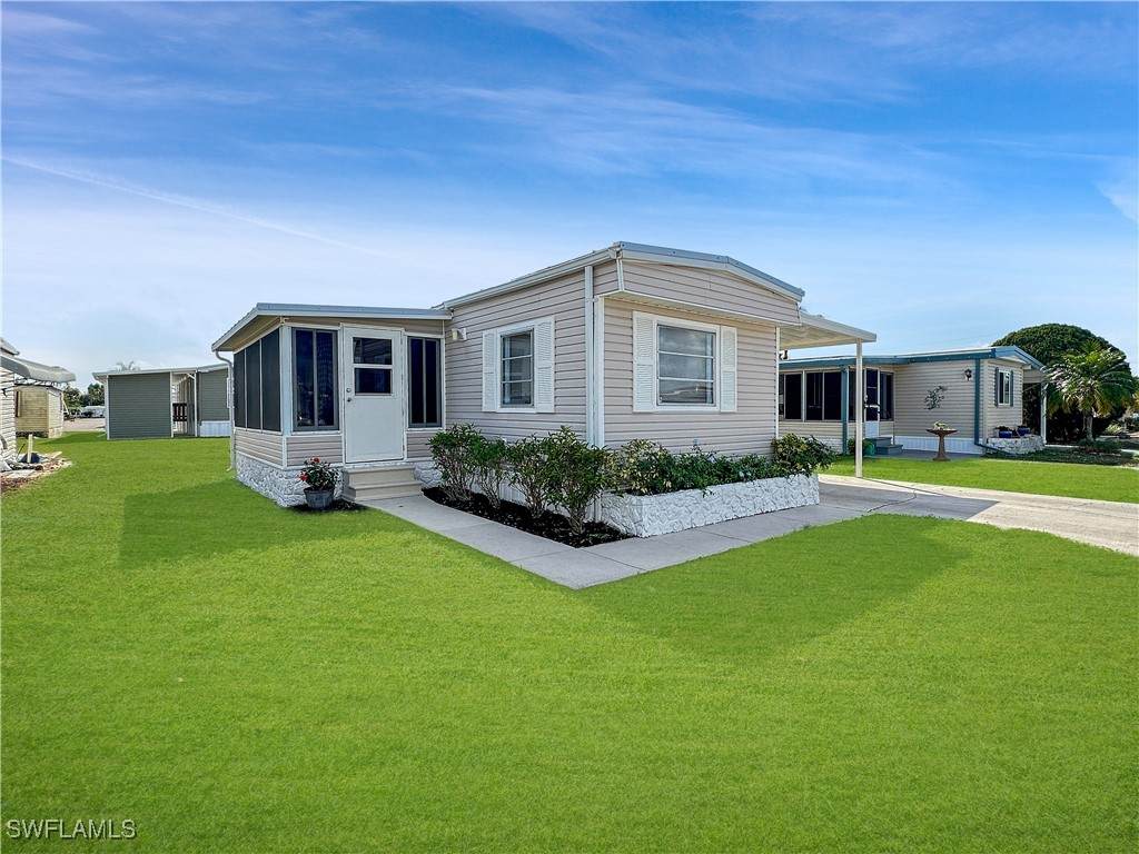 320 Domingo Drive - Photo 1