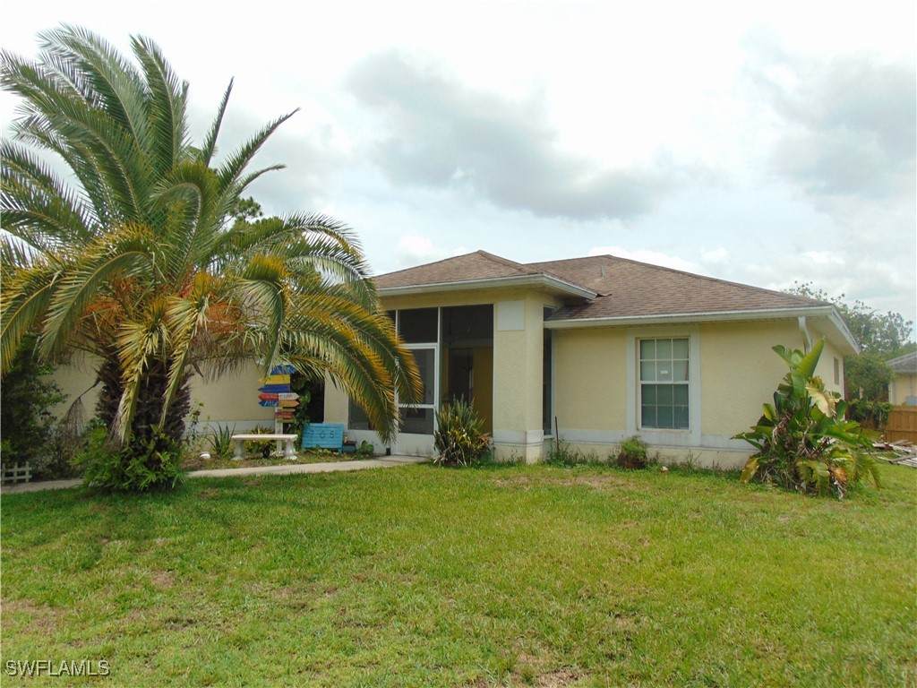 705 6th Street - Photo 1