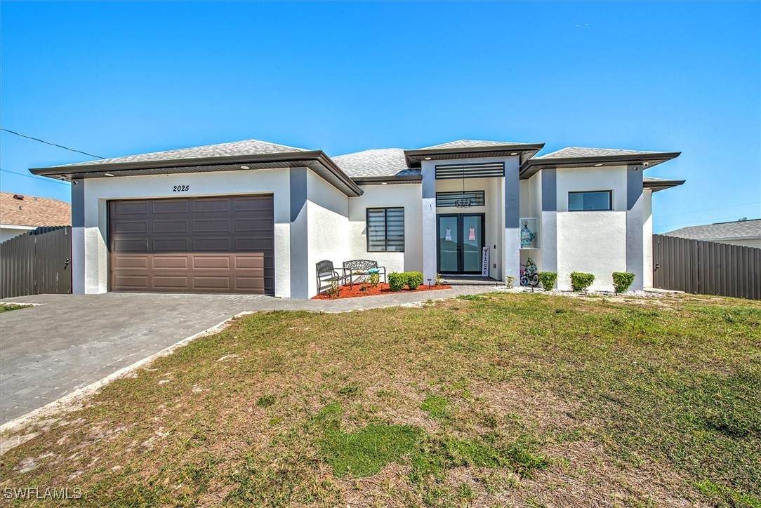 2025 5th Avenue - Photo 1
