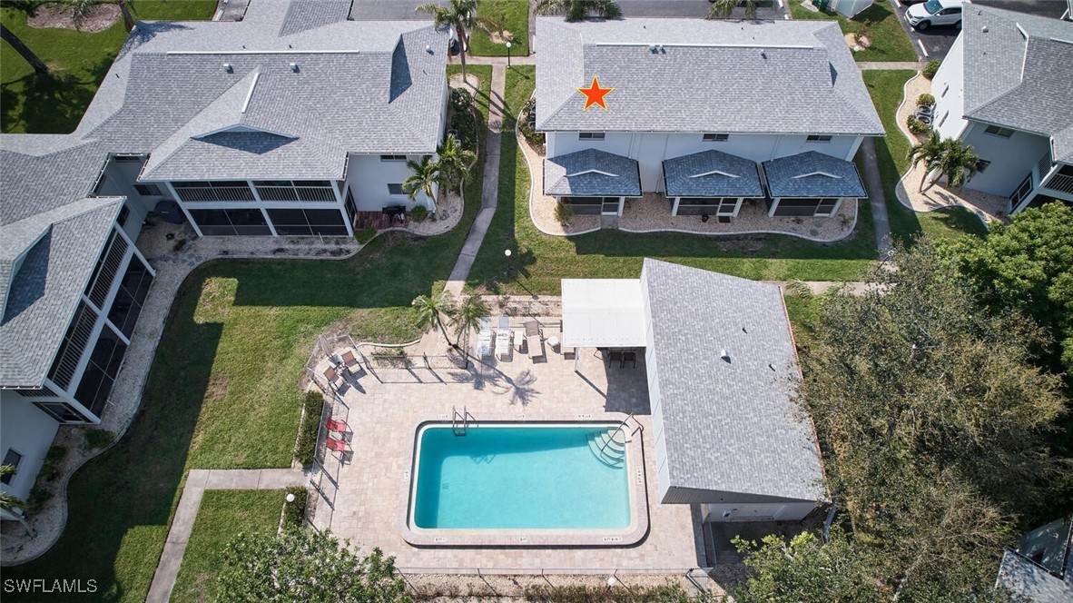 5027 16th Place - Photo 1