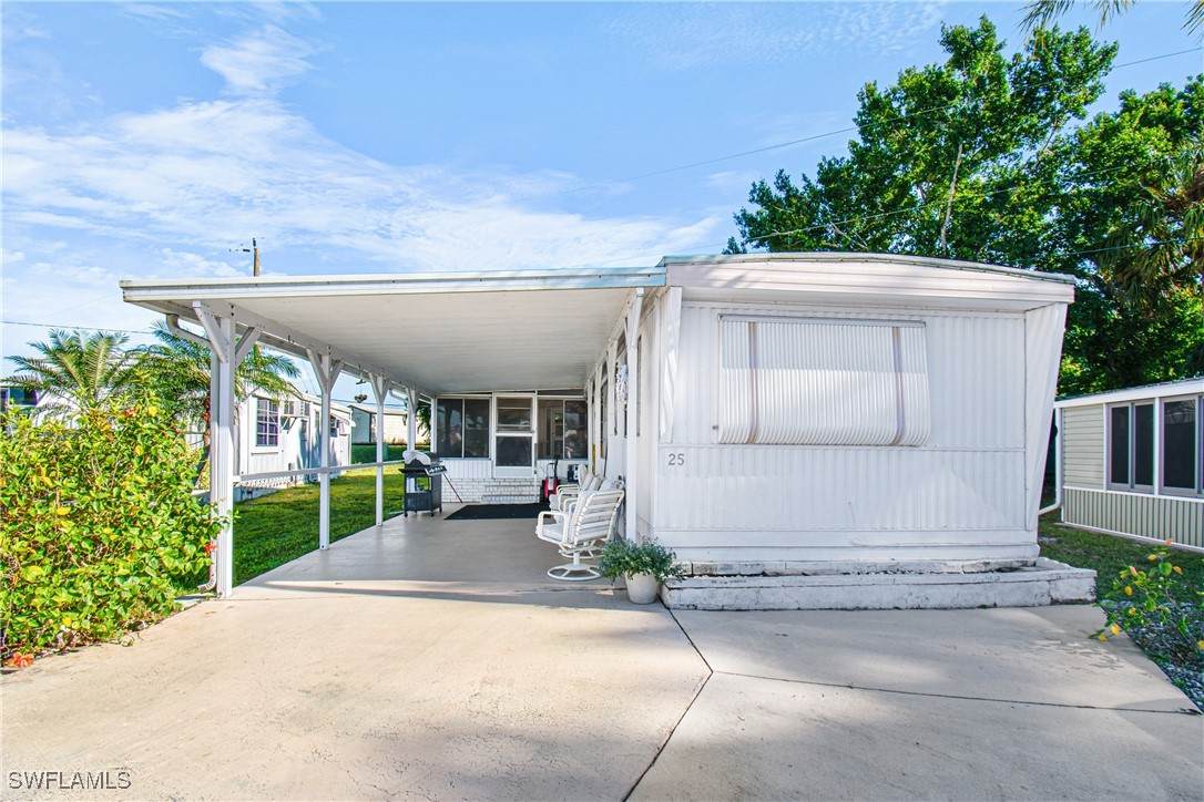 5558 Palm Beach Boulevard - Photo 1