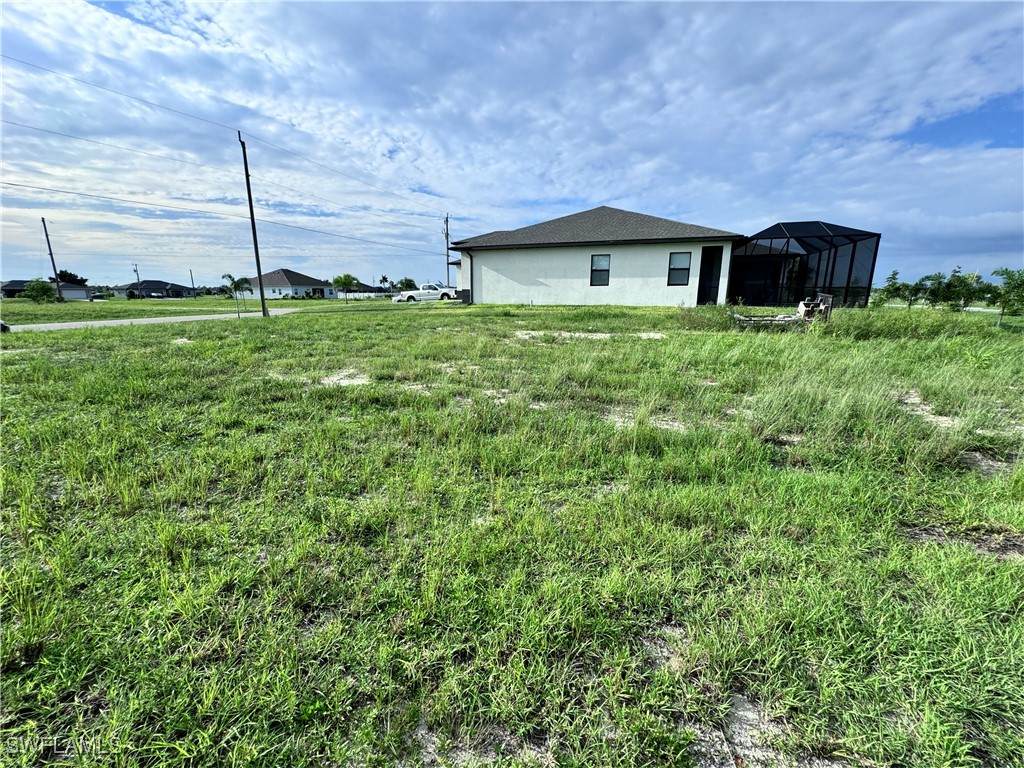 4009 36th Avenue - Photo 1
