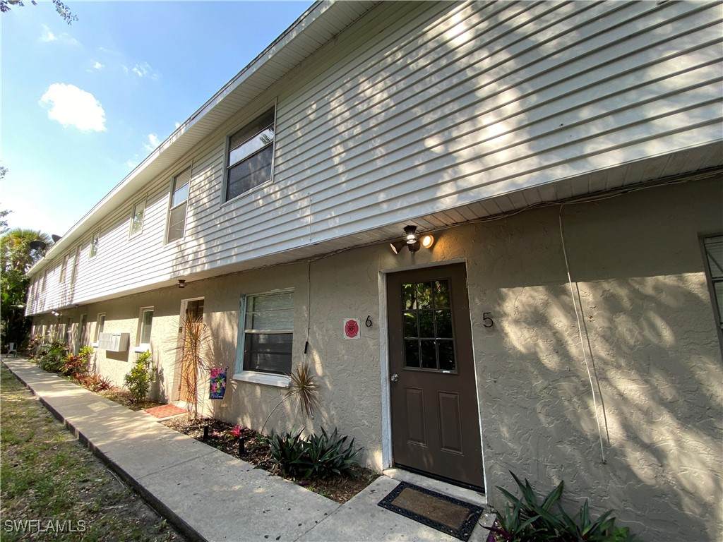 3160 Riverside Drive - Photo 1