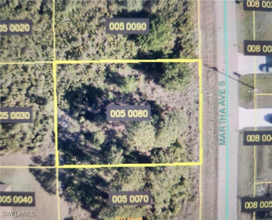 916 Martha Avenue - Photo 1