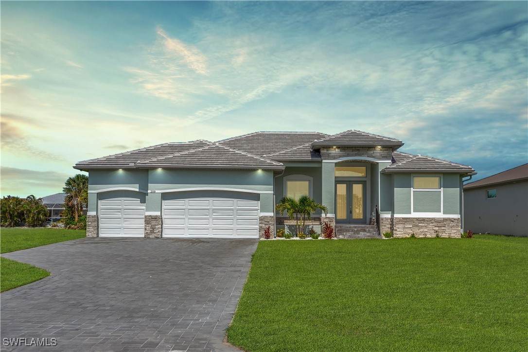 209 Rotonda Boulevard - Photo 1