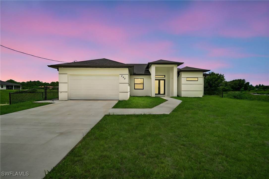 542 Raintree Street - Photo 1