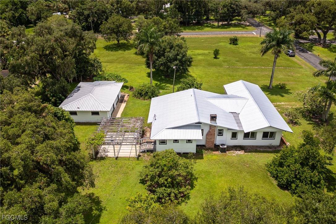 271 Riverview Street - Photo 1