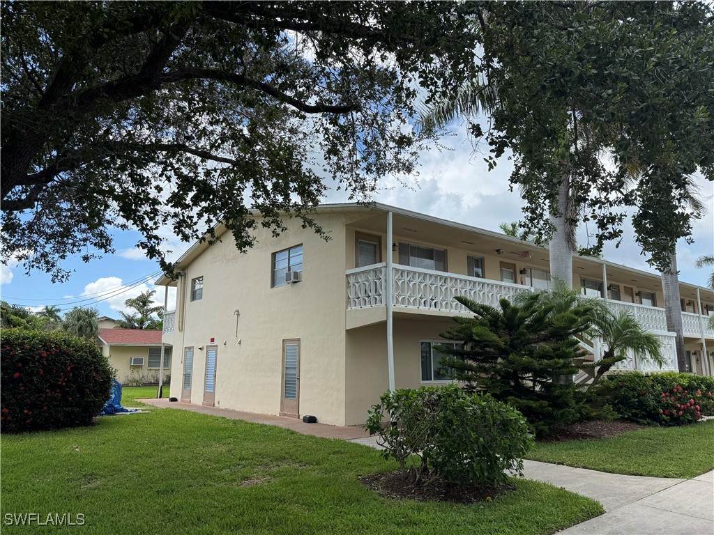 13150 Kings Point Drive - Photo 1
