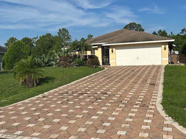 1407 Poinsettia Avenue - Photo 1