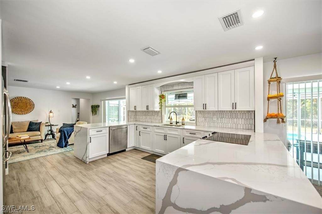 532 36th Street - Photo 1