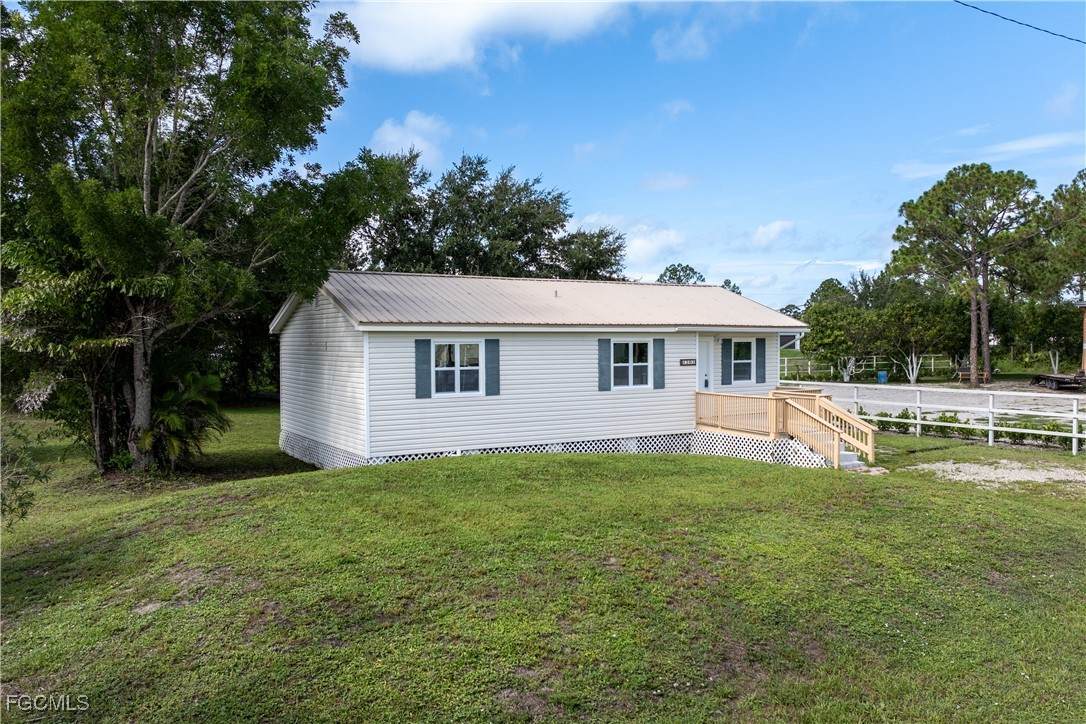 3201 44th Street - Photo 1