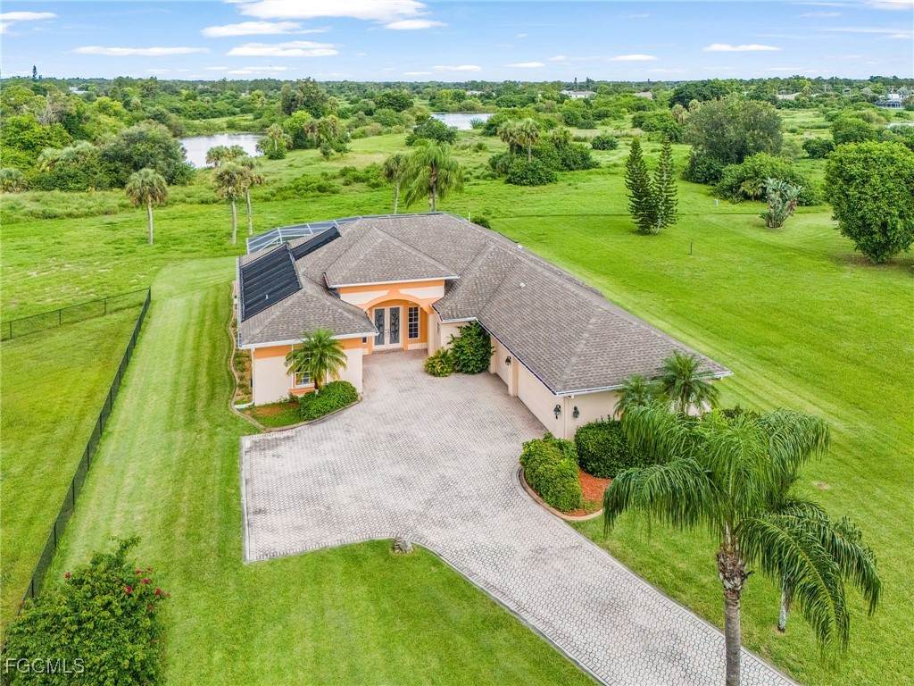 716 Bell Boulevard - Photo 1