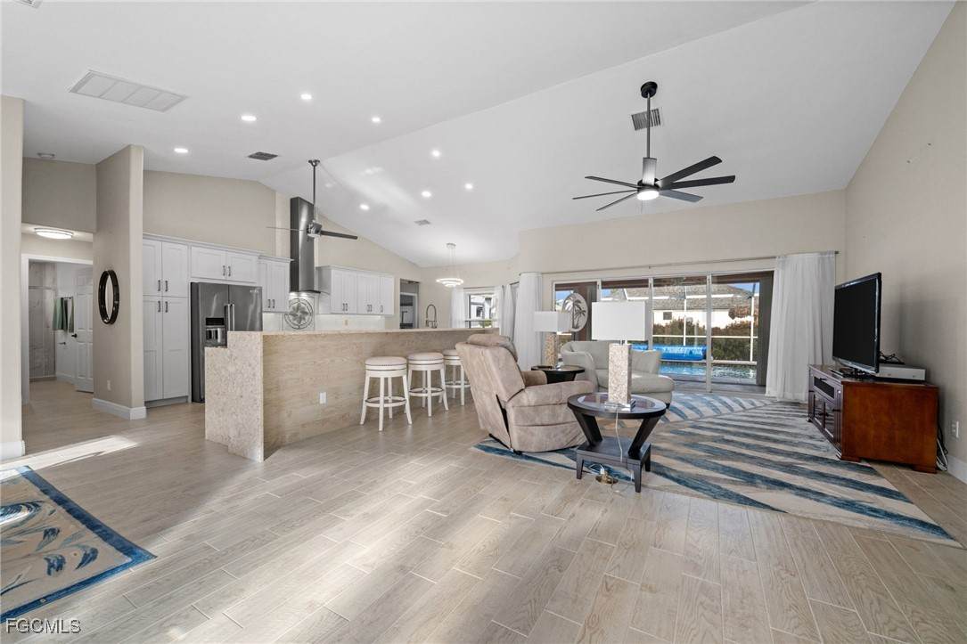 907 38th Place - Photo 1