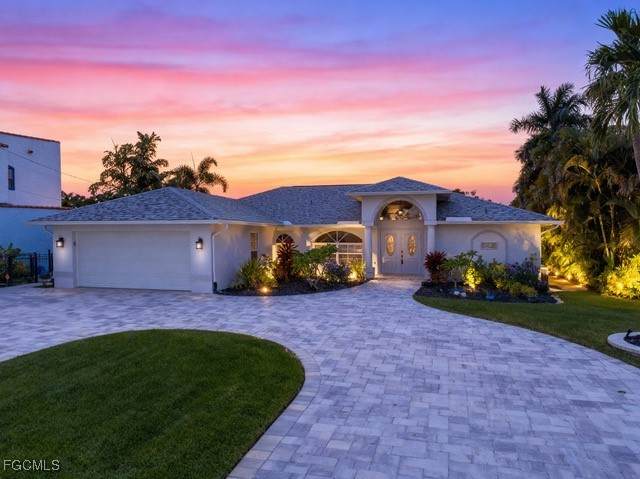 3038 28th Avenue - Photo 1