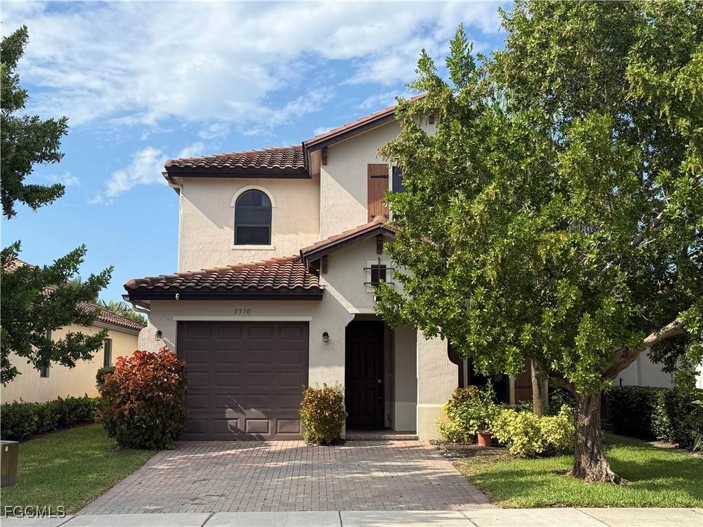 5510 Useppa Drive - Photo 1