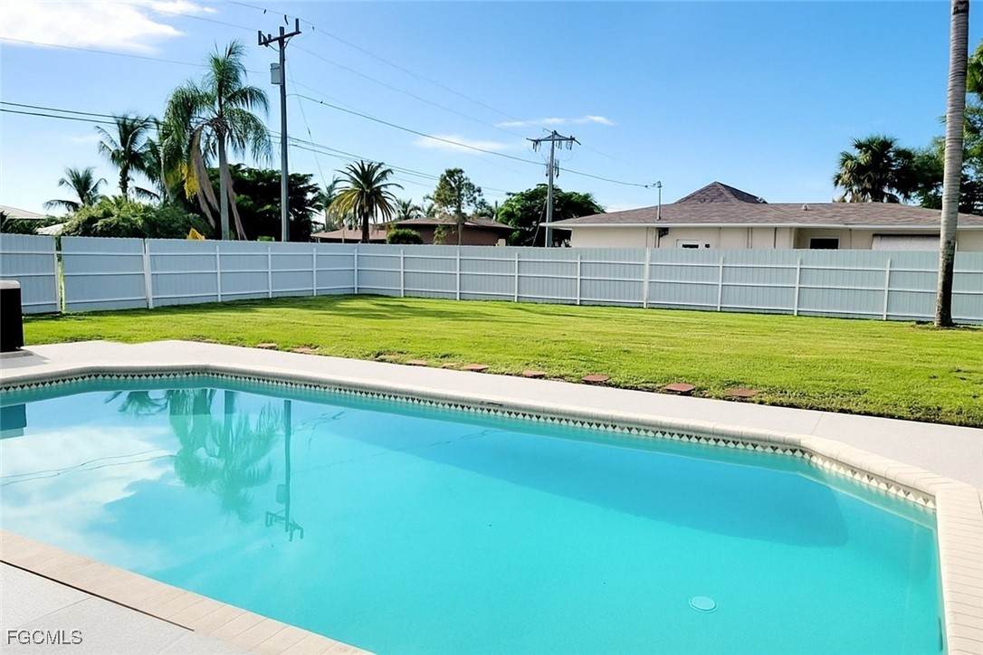 204 El Dorado Parkway - Photo 1