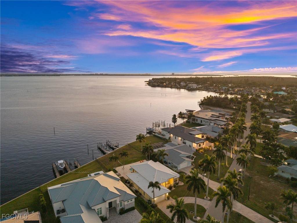 264 Bayshore Drive - Photo 1