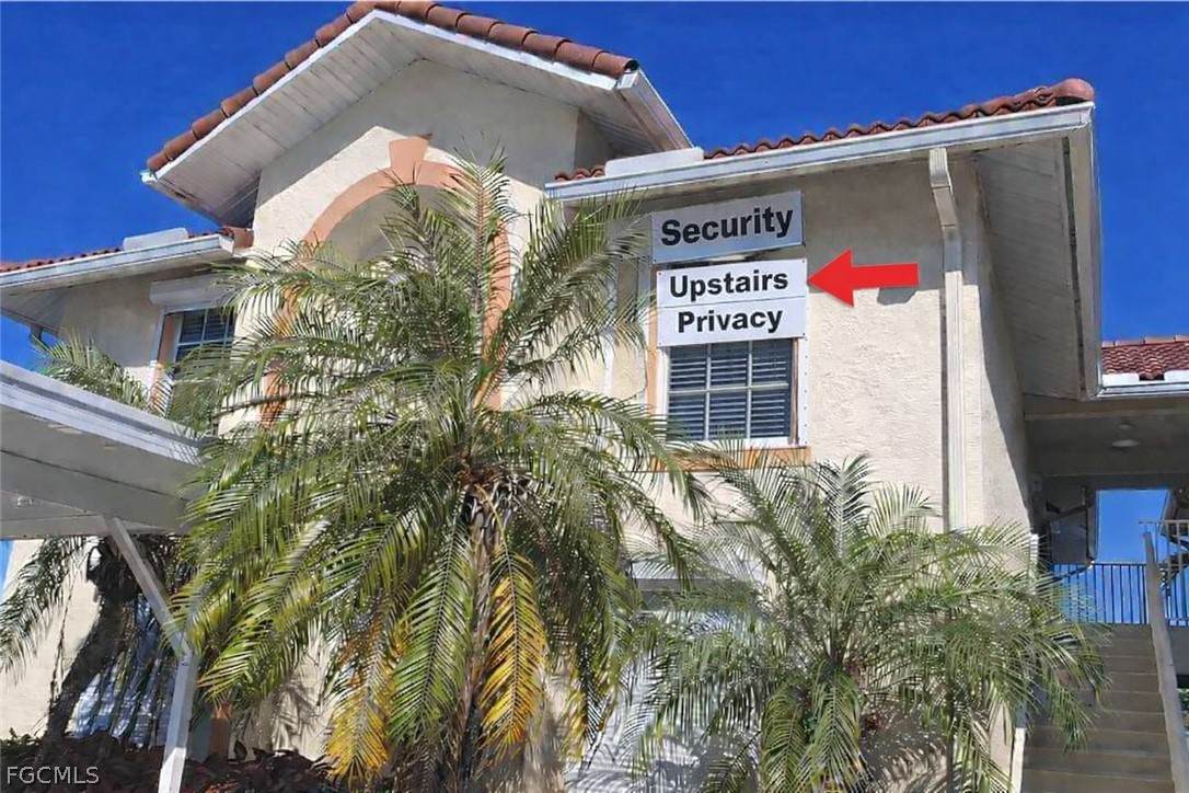 925 47th Terrace - Photo 1