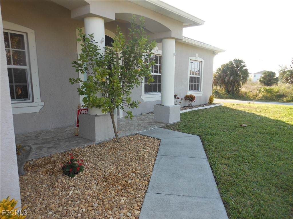 437 Picturesque Avenue - Photo 1