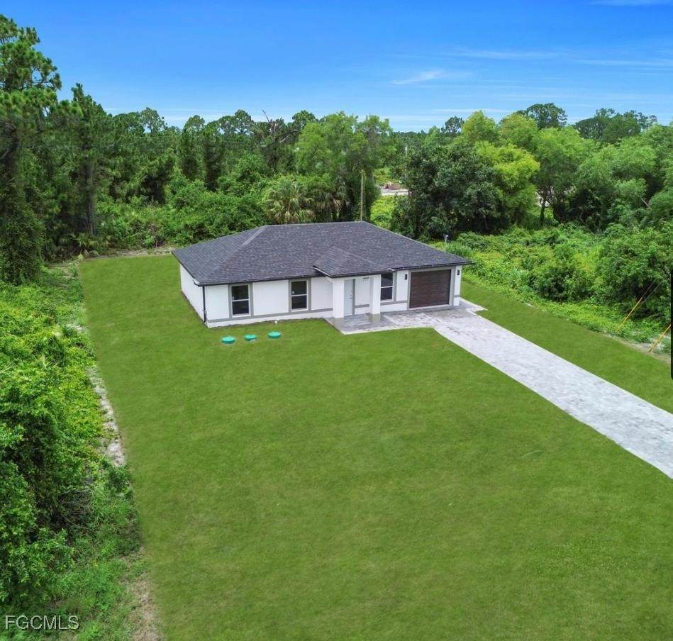 382 Mcarthur Boulevard - Photo 1