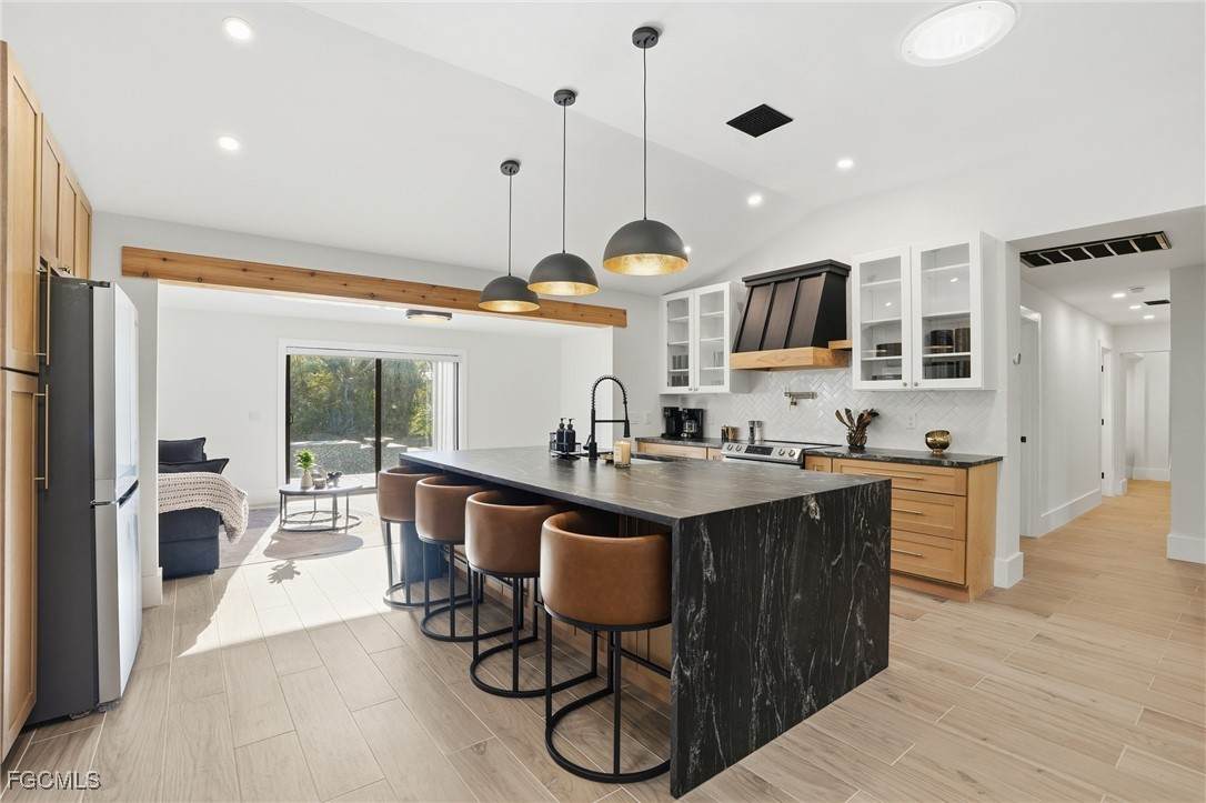 7161 Shannon Boulevard - Photo 1