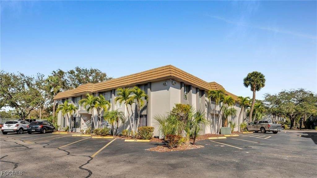 1830 Maravilla Avenue - Photo 1