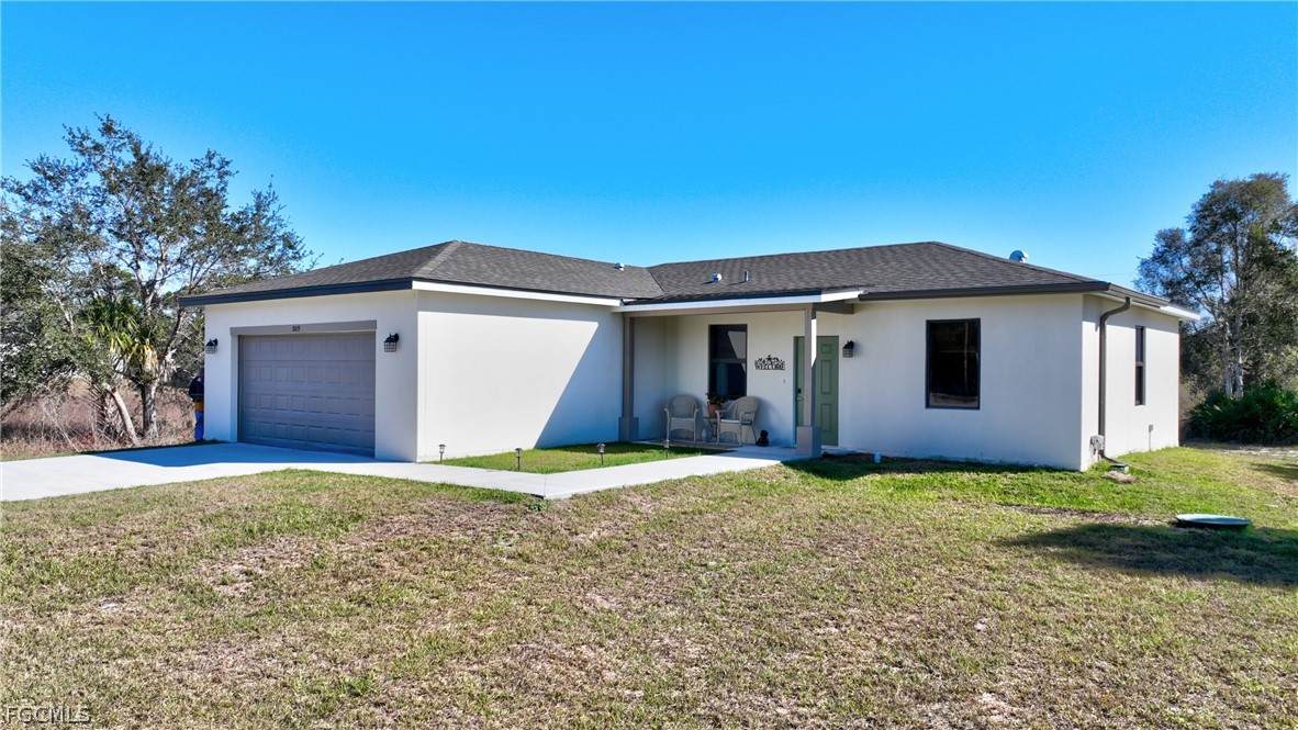 809 Bell Boulevard - Photo 1