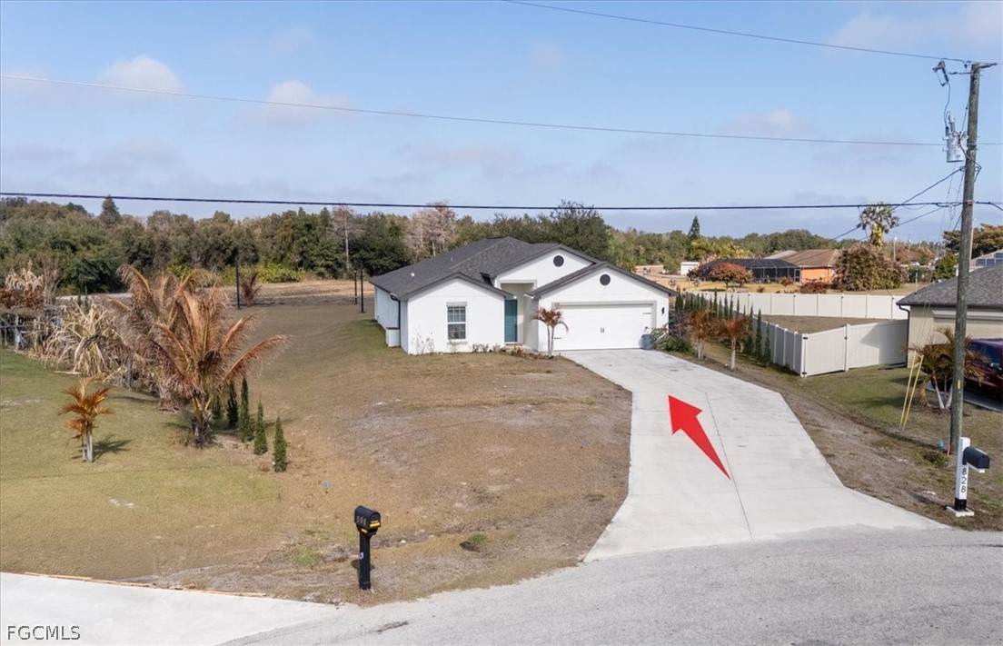 828 Youngreen Drive - Photo 1