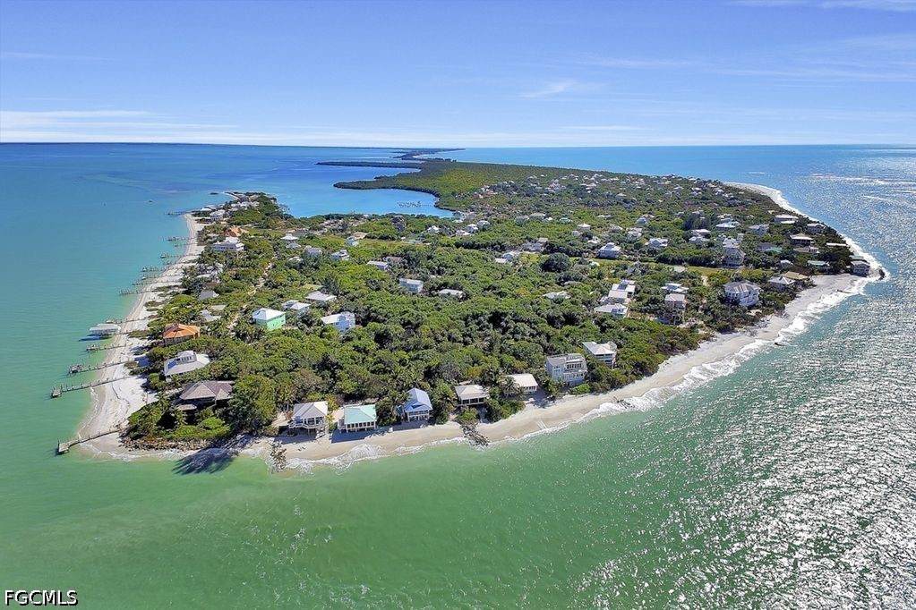 516 Longboat Circle - Photo 1