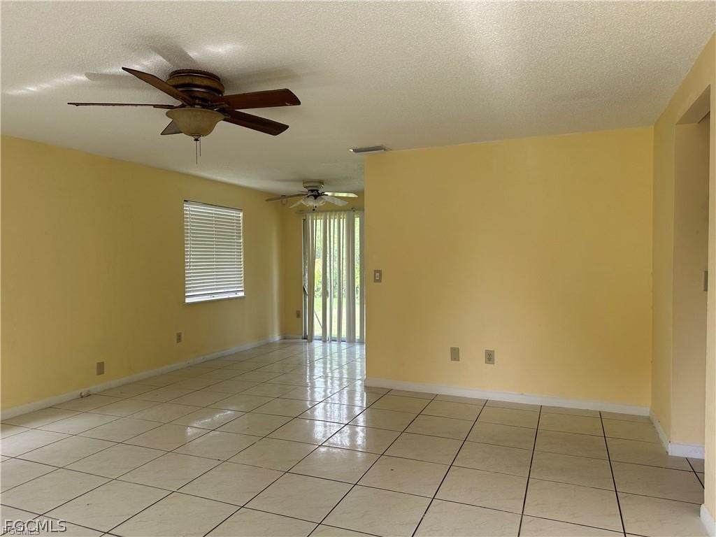 8 Roanoke Drive - Photo 1