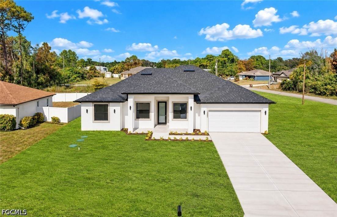 732 Alamo Street - Photo 1