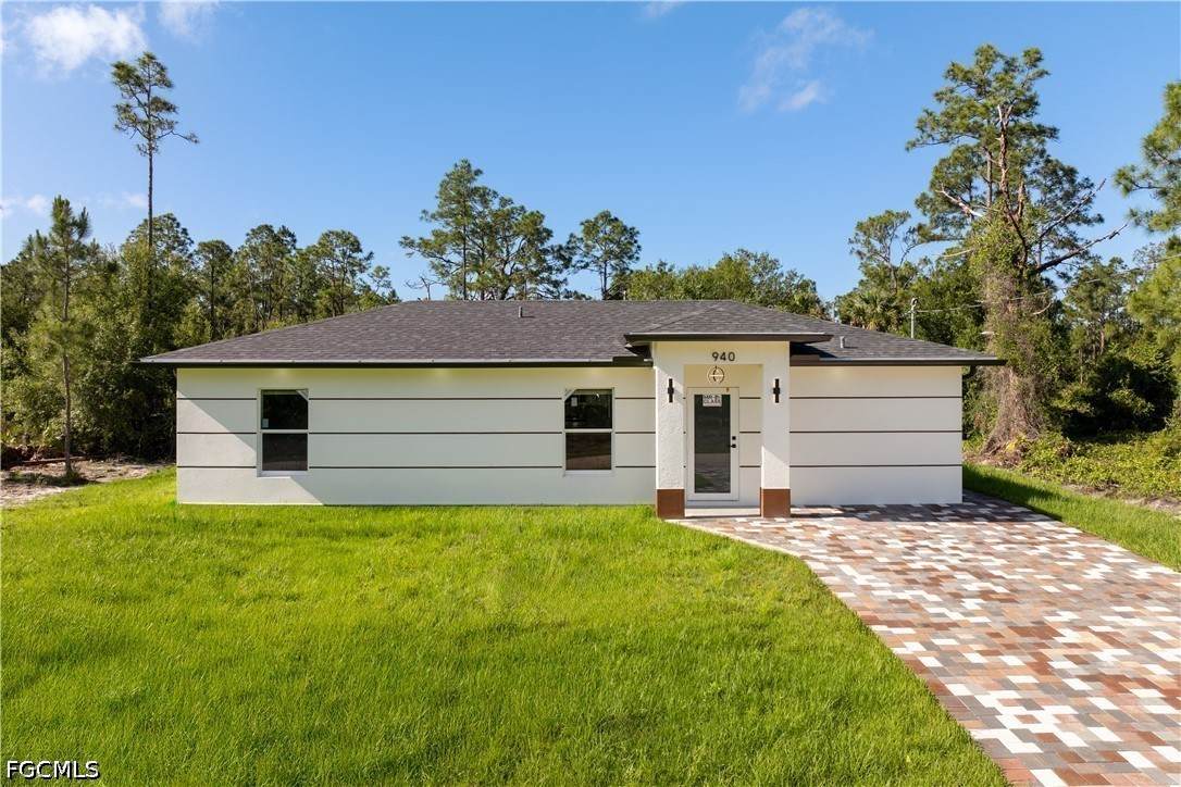 940 Berg Street - Photo 1