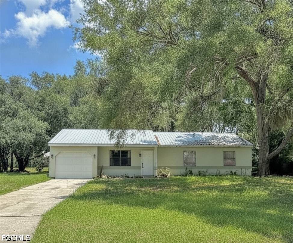 4005 Sunflower Circle - Photo 1