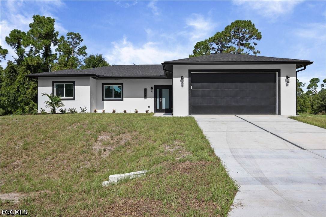828 Genoa Avenue - Photo 1