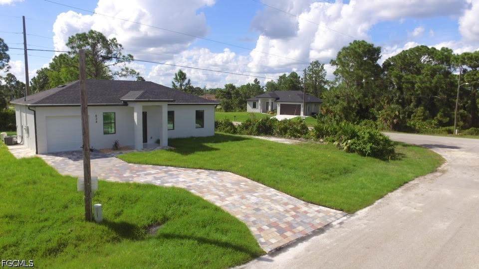 824 Dawhert Avenue - Photo 1