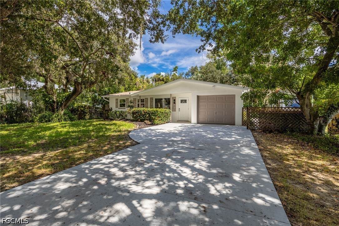 2018 Flamingo Drive - Photo 1