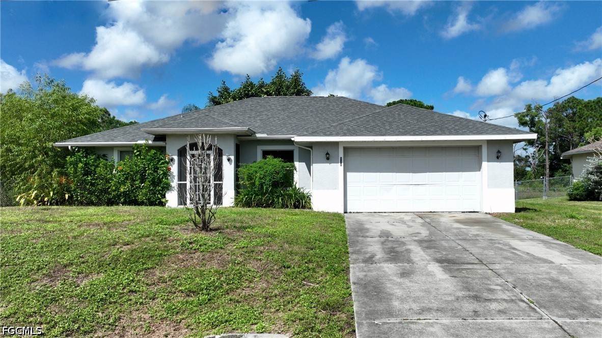 528 Empire Avenue - Photo 1