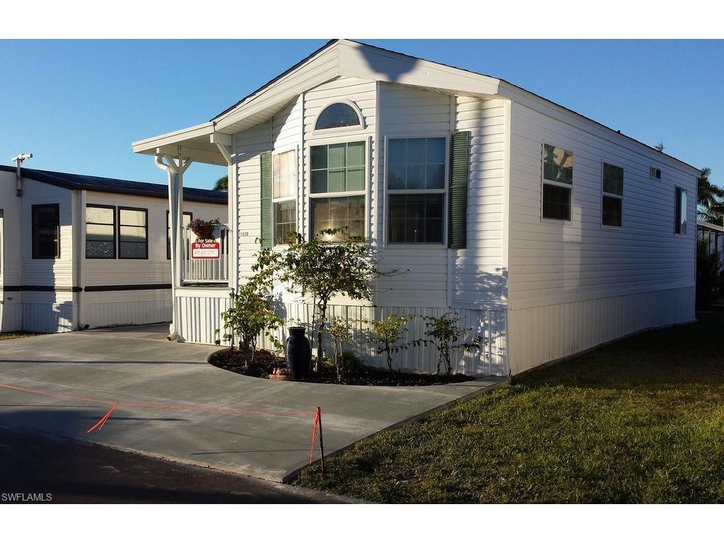 11520 Ariana Dr, Fort Myers, FL 33908 (#216064426) :: Homes and Land Brokers, Inc