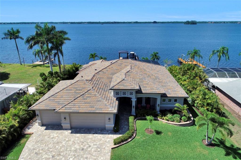 4061 River Dr - Photo 1