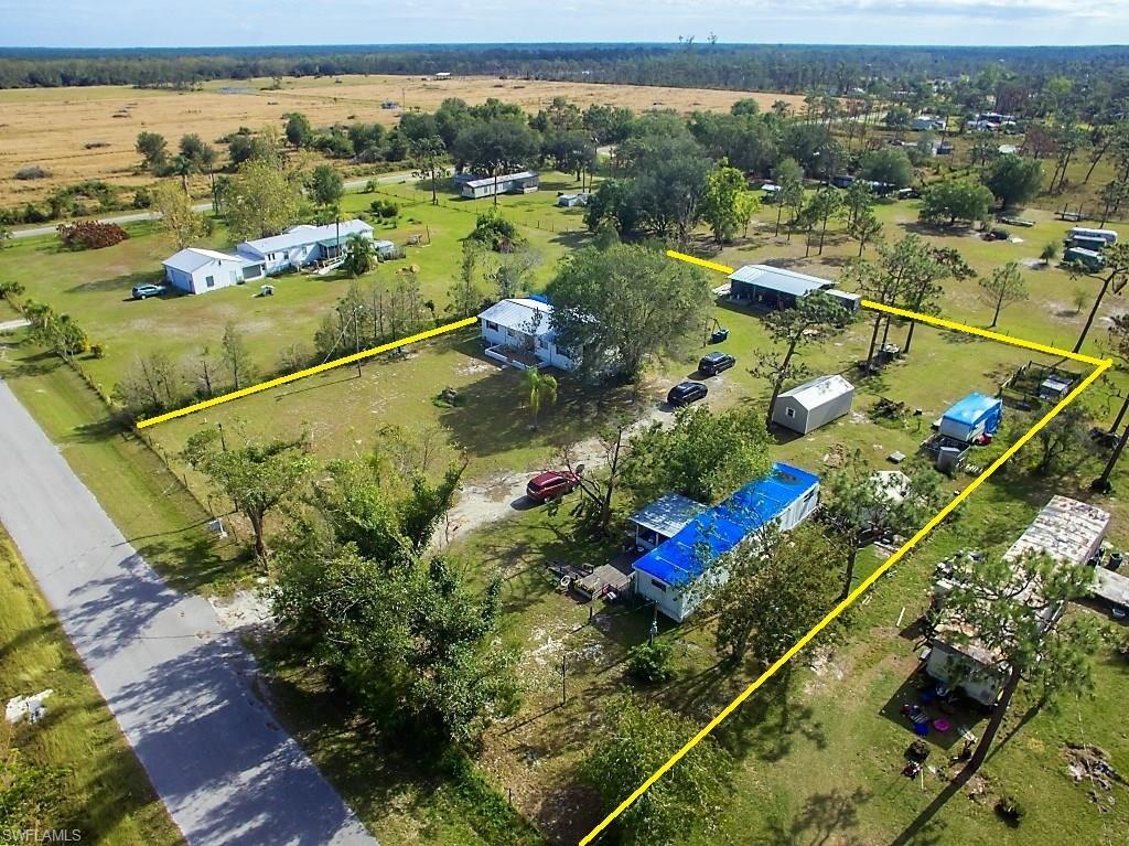 1091 Azalea St - Photo 1