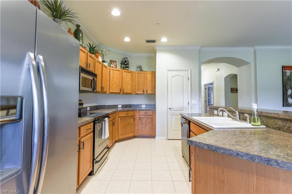 8211 Hunters Glen Cir - Photo 1