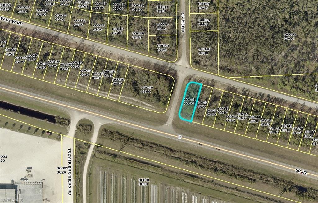 2800 Meadow Rd - Photo 1