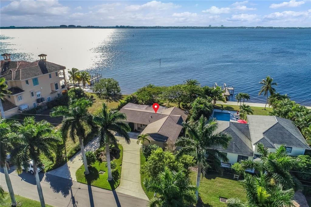 350 Bayshore Dr - Photo 1