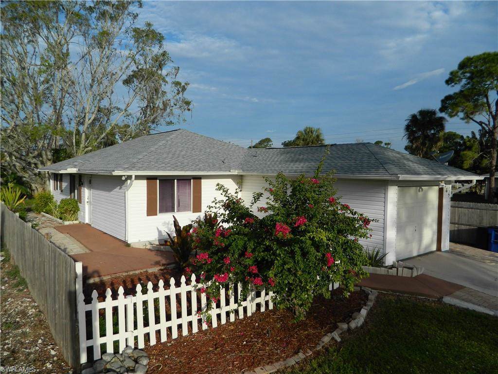 26570 Sherwood Ln - Photo 1